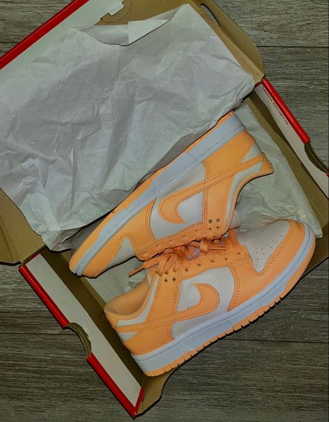 Nike Dunk Peach Cream, Cream Dunks Outfit, Peach Cream Dunks Outfit, Peach Cream Dunks, Peach Dunks, Cream Dunks, Nike Dunk Low Peach Cream, Dunks Outfit, Peach Cream