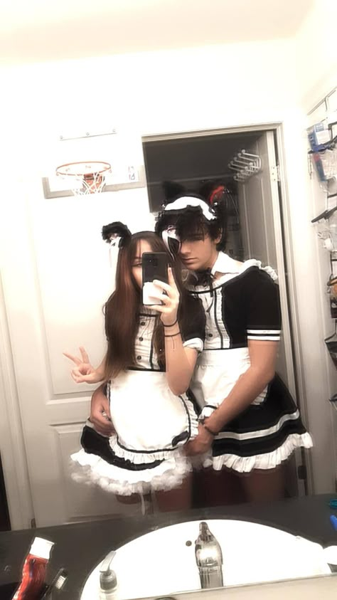 Cat boy cat girl owo doomer maybe Doomer Catboy, Catboy Maid Outfit, Maid Outfit Guy, Guy In Maid Dress, Cat Maid Boy, Catgirl Maid, Catboy Maid, Couples Art, Couple Cosplay