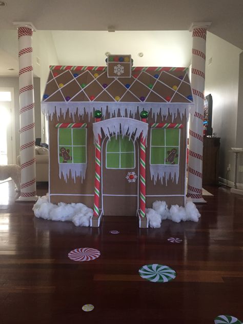 Gingerbread House Room Transformation, Gingerbread Life Size House, Life Size Cardboard Gingerbread House, Ginger Bread House Card Board, Gingerbread House Photo Booth, Gingerbread Photo Booth, Gingerbread House Life Size, Cardboard Box Gingerbread House, Gingerbread House Decorations Life Size