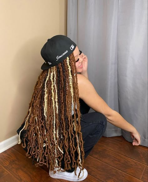 Faux Locks With Color, Black Faux Locs With Blonde Highlights, Faux Locs Styles With Color, Soft Locs With Accessories, Soft Locs With Color Blonde And Black, Faux Locs Mixed Colors, Long Locs With Color, Ginger And Blonde Soft Locs, Locs Color Ideas Black Women Weave