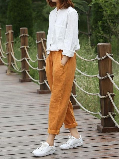 Cotton Casual Pants, Casual Linen Pants, Linen Casual, Pusheen, Fashion Mode, Casual Style Outfits, Mode Inspiration, Outfits Casuales, Primavera Estate