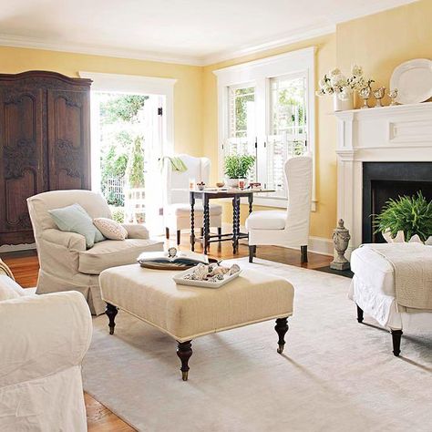 Carpet Diy, Corner Seating, Wood Bedroom Sets, Yellow Room, Yellow Living Room, Cottage Living Rooms, Trendy Living Rooms, Yellow Walls, Living Room White