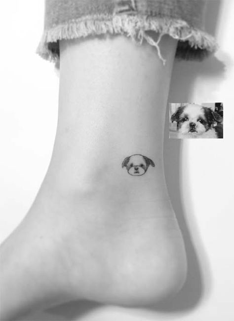 Small Puppy Tattoo, Small Dog Face Tattoo, Puppy Tattoo Ideas, Dog Face Tattoo, Pomeranian Tattoo, Tatoo Dog, Cute Ankle Tattoos, Puppy Tattoo, Small Dog Tattoos