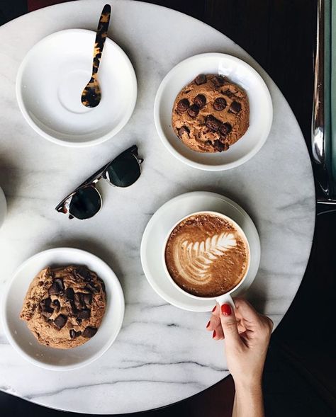 Pinterest: @AWIPmegan Pasta Alfredo, Coffee Facts, Cups Of Coffee, Coffee Photography, But First Coffee, Coffee Cafe, Coffee Addict, Coffee Art, Coffee Break