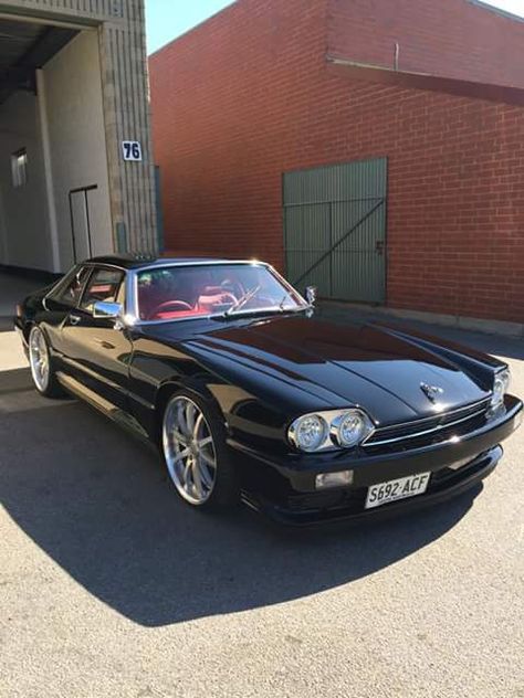 Jaguar Auto, Motor Balap, Jaguar Xjs, Jaguar (cars), Jaguar Daimler, Garage Car, Cars Mercedes, Jaguar Cars, Project Cars