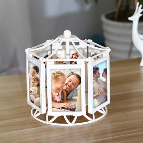 Unique Photo Frames Creative, Crafts Photo Frames, Photoframes Gifts Idea, Diy Photo Frame Decoration, Craft Photo Frames, Photo Frame Wedding, Birthday Gift With Photos, 3d Frame Ideas, Photo Frame Diy Craft