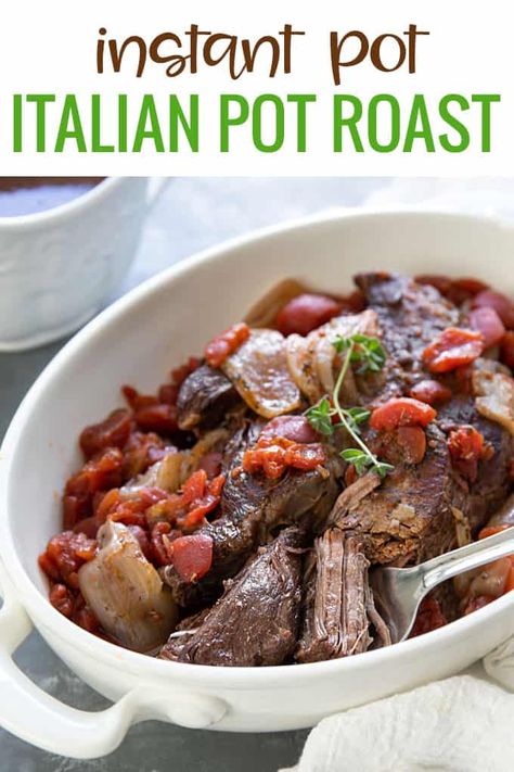 Potroast Instantpot, Beef With Tomatoes, Pot Roast Gravy, Cross Rib Roast, Instant Pot Italian, Italian Pot Roast, Roast Gravy, Pot Roast Recipe, Ground Beef Pasta