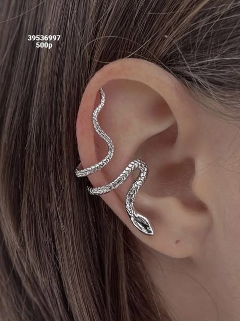 Piercings Black, Simplistic Jewelry, Ethereal Jewelry, Snake Ears, Edgy Jewelry, Pretty Jewelry Necklaces, Wrap Earrings, Jewelry Accessories Ideas, Body Piercings