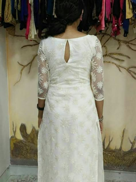 New Churidhar Designs, Churidhar Designs Neck, Simple White Kurti Designs, Off White Churidar Designs, White Kurthi Ideas, White Churidar Designs, White Kurti Designs, Chudidhar Designs, Churidar Neck