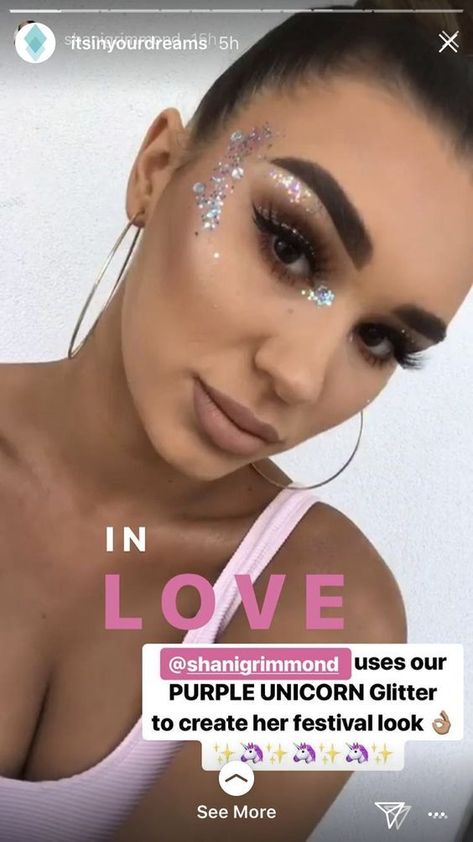 Glamorous Glitter Hair Ideas for a Sparkling Look Glitter Around Eyes, Glitter On Face Makeup, Face Glitter Concert, Body Glitter Ideas Festival, Rave Body Glitter Ideas, Mardi Gras Makeup Glitter, Chunky Glitter Makeup Looks, Glitter Face Ideas, Cheer Glitter Face