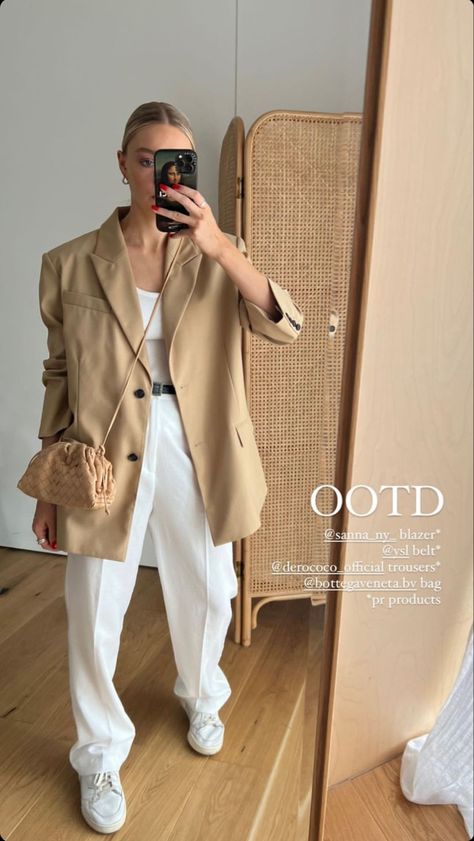 Creme Blazer Outfit, Blazer Outfit, Neutral Outfit, Coat Outfits, Street Outfit, Blazer Outfits, Business Casual Outfits, Casual Style Outfits, Winter Outfit