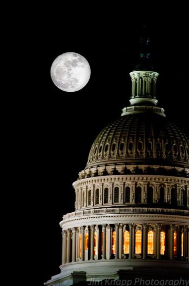 Super Full Moon and Capitol By Jim Knapp via Flickr (Washington, DC, US) Capital Building, Moon Images, Shoot The Moon, Dc Travel, Good Night Moon, Capitol Building, Super Moon, Beautiful Moon, Portsmouth