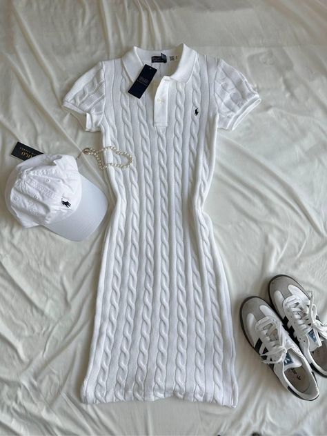 Longsleeves Outfit Polo Women, Polo Outfits For Women, Preppy Chic Outfits, Playful Aesthetic, Crochet Plush, Fashion Top Outfits, Outfit Mujer, Girl Fits, Ralph Lauren Outfits