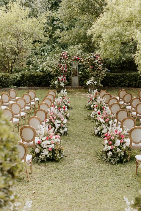 The Gardens Of Tuscany Inspired This Atlanta Wedding Tuscany Wedding Aisle, Romantic Old World Charm Wedding, Romantic Color Palette, Tuscany Italy Wedding, Romantic Colors Palette, Wedding Flower Inspiration, All About, Wedding Location, Wedding Team