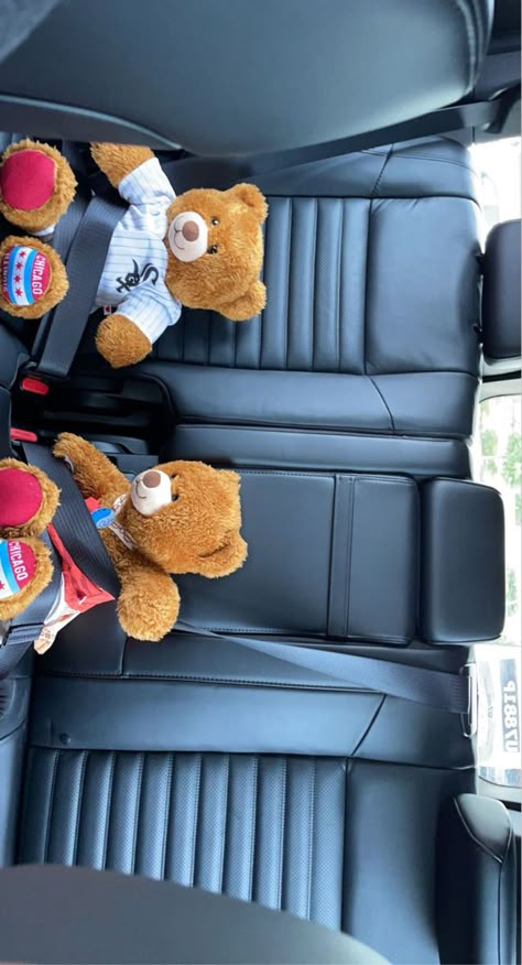 Build A Bear Aesthetic Couple, Couples Build A Bear, Build A Bear Matching, Matching Build A Bears Couple, Couples Teddy Bear, Matching Teddy Bears, Matching Build A Bears, Build A Bear Date, Room Decor Couple