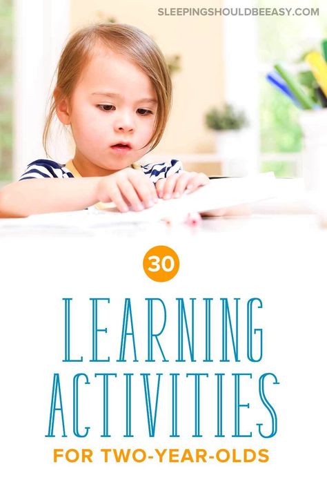 Discover 30 fun and simple learning activities for 2 year olds! Teaching children doesn't have to be complicated! From educational to outdoor to craft activities and more, you'll have a month-long list of ideas to do with your toddler. #ActivitiesForKids #printable Activities For 2 Year, Toddler Parenting, Toddler Development, Development Activities, Teaching Children, Toddler Learning Activities, Creative Learning, Toddler Fun, Toddler Learning