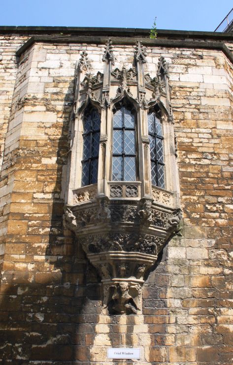 Oriel window Oriel Window, Castle Window, Castle Doors, Window Bars, Cathedral Architecture, The Tudor, Architecture Old, Gothic Architecture, Medieval Castle