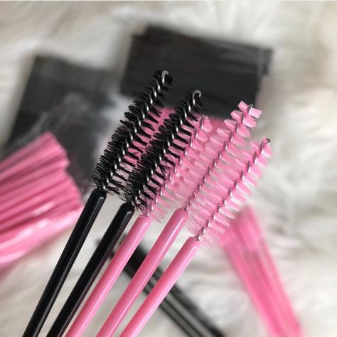 Pink Spoolie Brush Aesthetic, Spoolie Brush Aesthetic, Brush Aesthetic, Spoolie Brush, Makeup Room Decor, Lash Tools, Brow Lash, Eye Lash Packaging, 3d Lashes