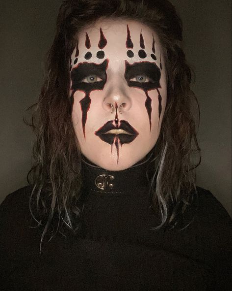 Ghost Makeup Band, Slipknot Makeup Looks, Joey Jordison Makeup, Joey Jordison Aesthetic, Ghost Band Makeup, Black Face Paint Ideas, Slipknot Makeup, Metal Head Makeup, Nu Metal Makeup