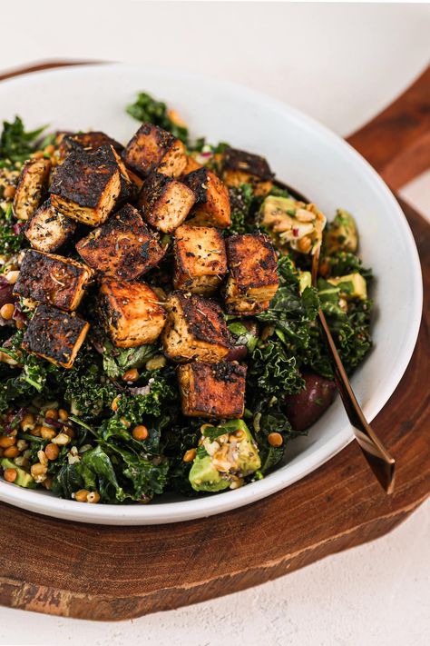 This recipe is healthy, vegan and diabetic friendly. If you're looking for a meatless protein option to include on your next dinner menu, consider this easy crispy tofu recipe that packs big flavour! Tofu Kale Recipes, Tahini Tofu Recipe, Easy Tofu Lunch Recipes, High Protein Vegetarian Fall Recipes, Vegan Protein Recipes Dinner, Mediterranean Tofu Recipes, Greek Vegan Recipes, Low Carb High Protein Vegetarian Recipes, Vegetarian Tofu Recipes