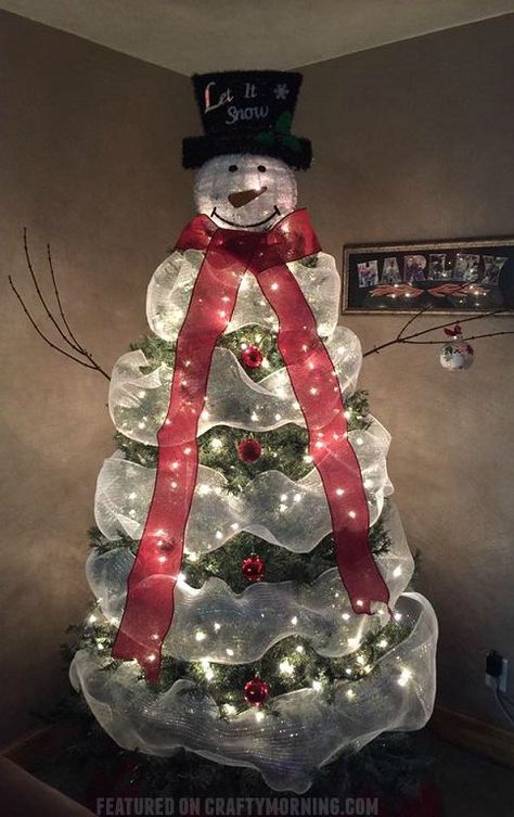 Make A Snowman, Creative Christmas Trees, Snowman Tree, Unique Christmas Trees, Snowman Christmas Tree, Black Christmas, Grinch Christmas, Christmas Tree Themes, Noel Christmas