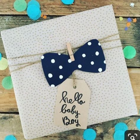 Baby boy bow tie packaging Baby Gift Wrapping, Baby Shower Wrapping, Gift Bags Diy, Gift Wrapping Ideas, Best Baby Gifts, Creative Gift Wrapping, Diy Gift Wrapping, Beautiful Gift Wrapping, Wrapping Ideas