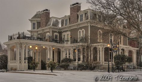 First Snow | Flickr - Photo Sharing! Victorian Mansions Exterior, Mansions Victorian, Tradition Home Exterior, Winter Mansion Exterior, Victorian Mansion Exterior, Big Victorian House, Snowy Mansion, Winter Mansion, Mansion Victorian