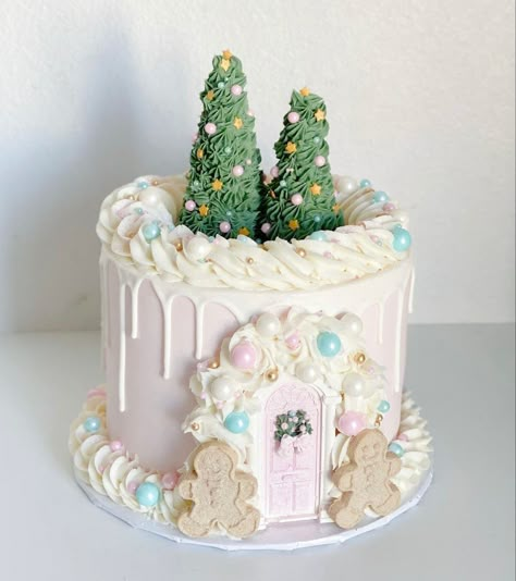 Gingerbread Themed Cake, Pink Christmas Birthday Cake, Gingerbread Birthday Cake, Buttercream Christmas Cake, Pink Christmas Cake, Nutcracker Cake, Candyland Cake, Christmas Themed Cake, Christmas Cake Ideas