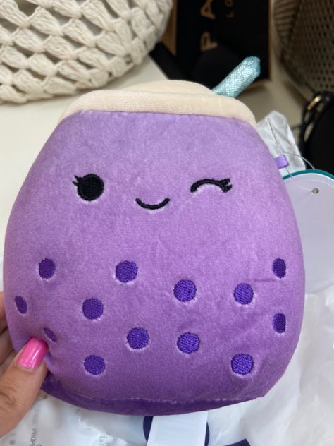 boba preppy squishmallow inspo claire's purple aesthetic Purple Squishmallow Aesthetic, Purple Plushies, Boba Squishmallow, Purple Squishmallow, Squish Mallows, Squish Mellow, Figet Toys, Diy Fidget Toys, Cute Squishies