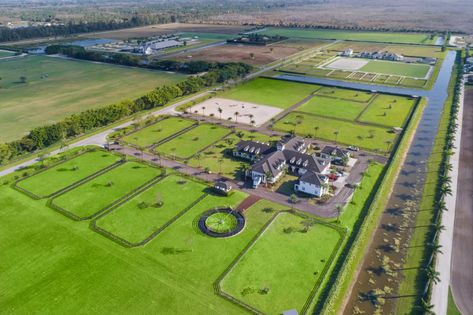 15-Acre Equestrian Estate in Wellington, Florida, Heads to Auction—Crypto Accepted - Mansion Global Wellington Florida Equestrian, Equine Estate, Ranch Layout, Wellington Equestrian, Luxury Horse Barns, Castle Layout, Luxury Horse, Wellington Florida, Stud Farm