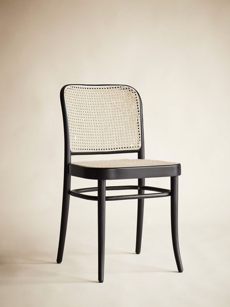 Chair No 811 – Raw – Cane Ton Chair, Famous Chair, Cane Chairs, Bauhaus Chair, Wooden Chairs, Cane Chair, Comfortable Furniture, Stool Chair, Rattan Chair