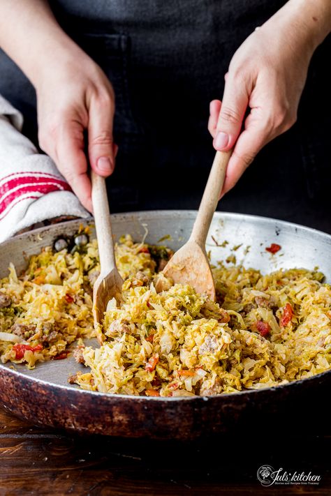 Braised cabbage with sausages Savoy Cabbage Recipes, Cabbage Side Dish, Mary's Kitchen, Mains Recipes, Welcome November, Cabbage And Sausage, Braised Cabbage, Nigel Slater, Food Savoury