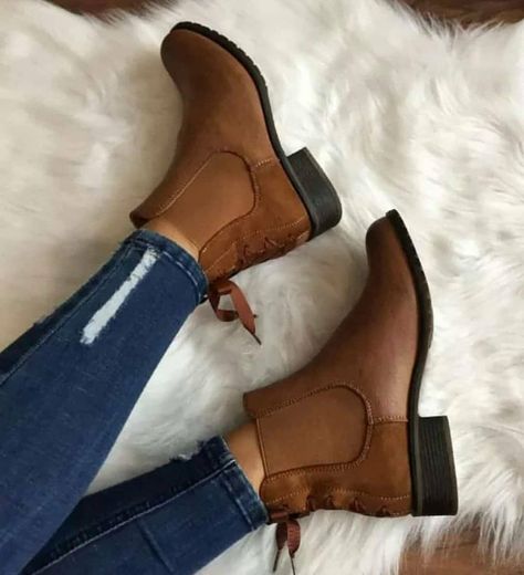 Next Shoes, 2022 Style, Elegant Shoes, Son Style, Women's Footwear, Boots Shoes, Bags Shoes, Fall Fashion, Chelsea Boots