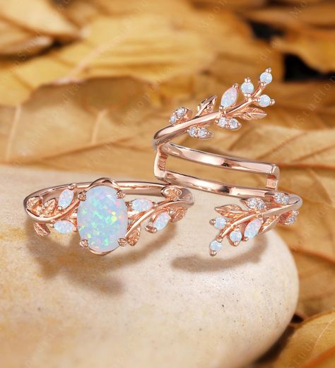 Opal wedding ring set