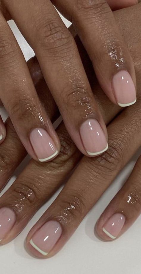 Work Nails Professional, Venus Pisces, Minimalist Manicure, Italy Nails, Natural Nails Manicure, Natural Manicure, Simple Gel Nails, Minimal Nails, Work Nails