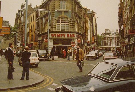 Wimpy on junction of Old Compton St and Moor Street, London 1978 Berwick Street, Compton Street, Historical London, Living In London, London Aesthetic, London History, Soho London, London Town, London Calling