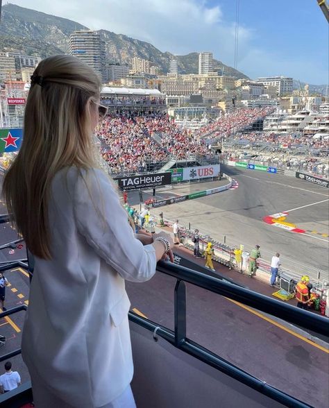 Aesthetic Formula 1, Sports Announcer, Formula 1 Aesthetic, Sophie Mitchell, F1 Aesthetic, F1 Wag, F1 Race, Dirty Air, Life Vision Board