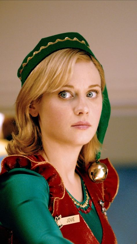 ZOOEY DESCHANEL in "Elf" Zoey Deschanel Elf, Zoey Deschanel Blonde, Zooey Deschanel Elf, Zooey Deschanel Hair, Elf 2003, Elf The Musical, Musical Hair, Jonathan Silver Scott, Elf Tree