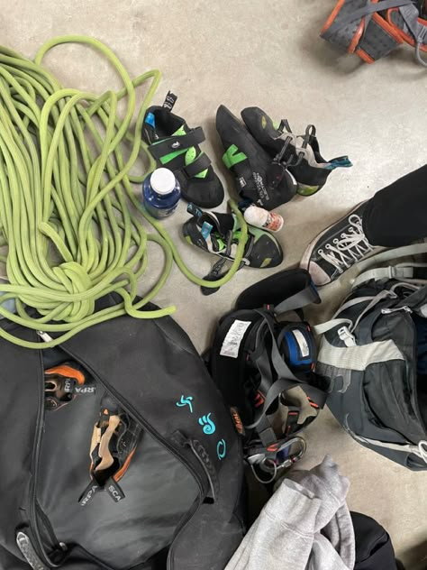 Rock Climbing Aesthetic Guy, Outdoor Climbing Aesthetic, Rock Climbing Aesthetic Outdoor, Indoor Rock Climbing Aesthetic, Mountain Climbing Aesthetic, Escalade Aesthetic, Climber Aesthetic, Bouldering Aesthetic, Rock Climbing Aesthetic