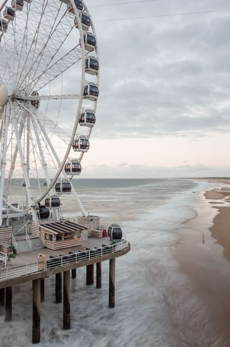 Sea Cottage, Ferris Wheels, Cold Summer, Tomorrow Is Another Day, Nature Places, The Hague, Mans World, Instagram Inspo, Coastal Living