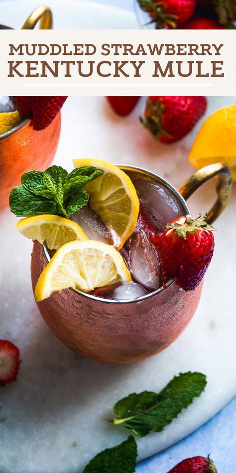 Bourbon Mule Recipe, Kentucky Derby Food, Kentucky Mule, Tropical Drink Recipes, Bourbon Recipes, Fruity Recipes, Copper Mug, Mule Cocktail, Mule Recipe