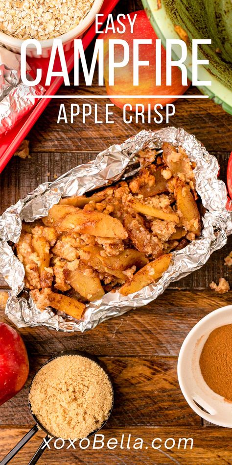 Foil Packet Desserts, Campfire Apple Crisp, Campfire Dessert, Campfire Cooking Recipes, River Camping, Campfire Desserts, Foil Pack Dinners, Foil Packet Dinners, Campfire Grill