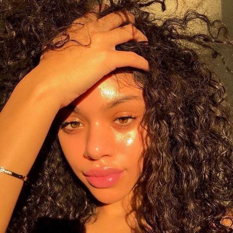 Clear Glowing Skin, Glowy Skin, Perfect Skin, Curly Girl, Flawless Skin, Brown Skin, Pretty Face, Natural Skin, Clear Skin