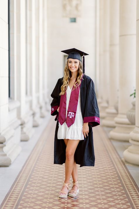 Texas A&M Senior Class of 2021 Summer wearing her cap and gown at the Admin Building at TAMU in College Station, Texas. She is wearing a white flowy dress and has lots of different poses in her pictures. Aggie Graduation Pictures, Grad Picture Outfits, College Grad Pictures, Cap And Gown Photos, Cap And Gown Pictures, College Pictures, College Graduation Photoshoot, College Graduation Pictures Poses, Senior Portraits Girl