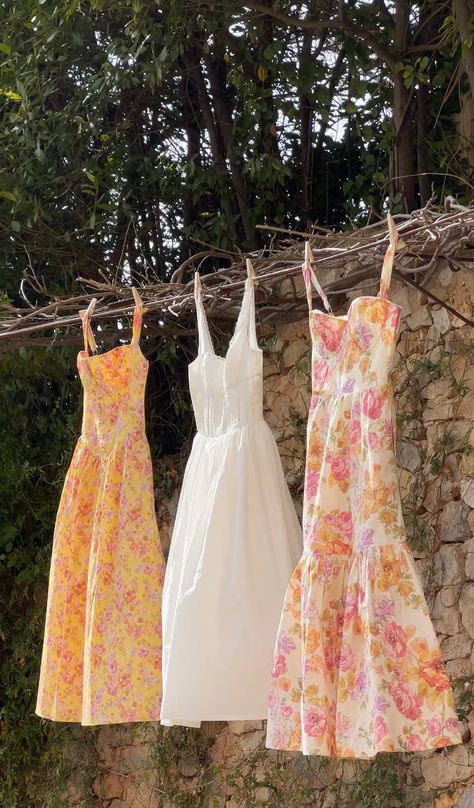 pretty colourful blush sundresses hanging on the line in a french chateau garden. English Factory Dress, Cottagecore Bachelorette, Positano Outfits, Engagement Party Outfit Guest, Engagement Party Attire, Engagement Party Outfit, Feminine Luxury, Garden Bridal Showers, Cottage Wedding