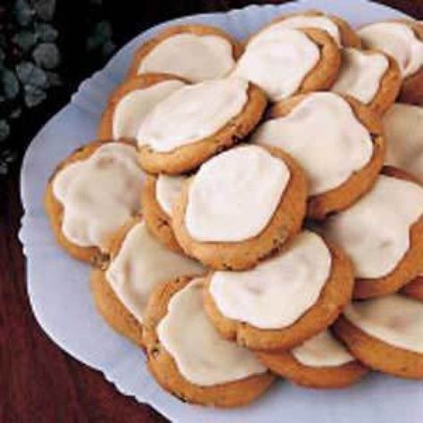 Frosted Spice Cookies Gem Cookies, Buttermilk Cookies, Spice Cookie Recipes, Molasses Cookies, Spice Cookies, Cookie Frosting, Cream Recipes, Molasses, Favorite Cookies