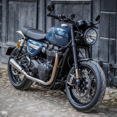 Triumph Bike, Hi Speed Photography, Triumph Speed Twin, Honda Bike, Triumph Moto, Triumph Motorbikes, Triumph Street Twin, Triumph Cafe Racer, Motorbike Art