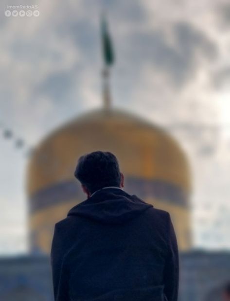 Imam Reza, Persian Warrior, Karbala Pictures, Iran Culture, Camo Wallpaper, Human Pictures, Imam Hussain Wallpapers, Karbala Photography, Cute Muslim Couples