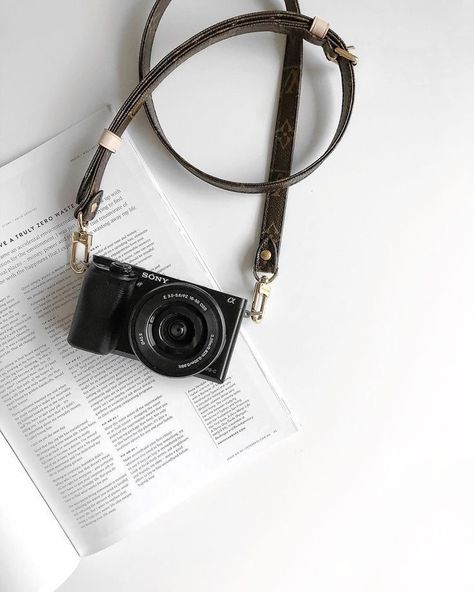 Candy Photography, Camera Art, Object Photography, Book Cafe, Cube Puzzle, Mood And Tone, Art Gallery Wallpaper, Minimalist Wallpaper, Black And White Aesthetic