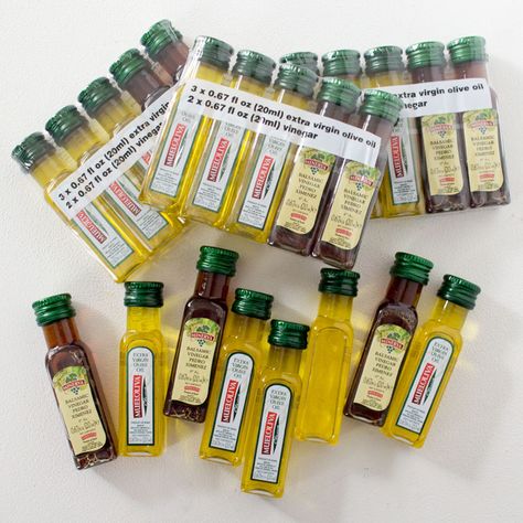 Italian Theme Party Favors, Italian Party Favors Ideas, Italian Bridal Shower Favors, Italian Themed Bridal Shower Favors, Italian Party Favors, Italian Favors, Italian Food Party, Italian Pizzeria, Vineyard Wedding Reception